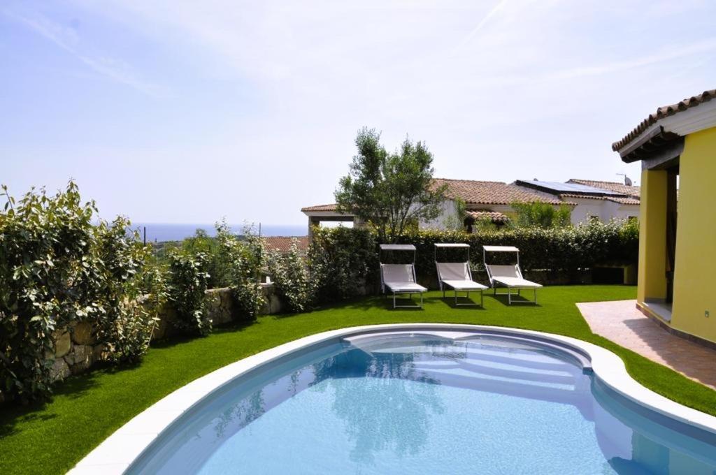 Villa Nadia Con Piscina Privata Budoni Tanaunella Bagian luar foto