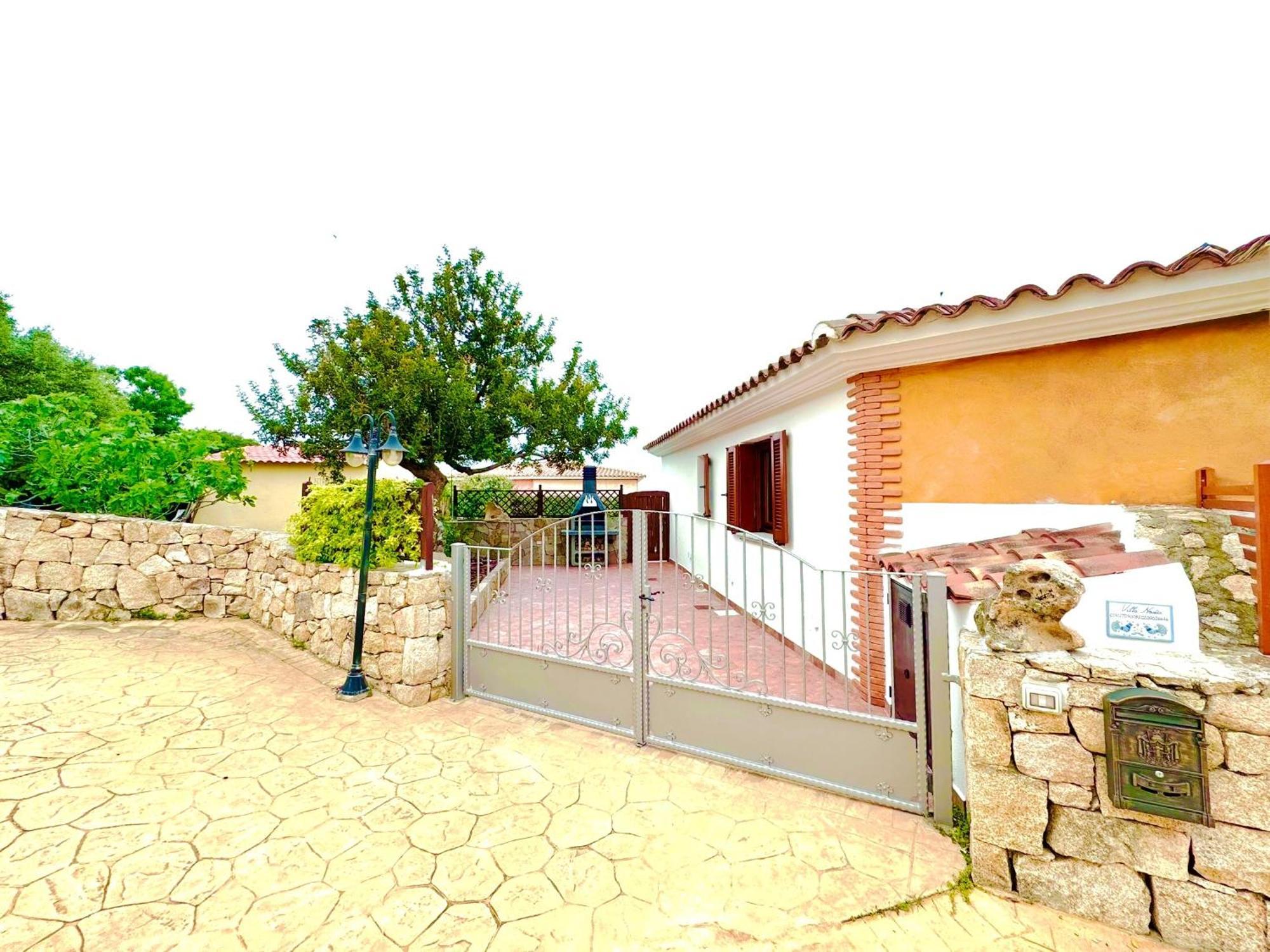 Villa Nadia Con Piscina Privata Budoni Tanaunella Bagian luar foto
